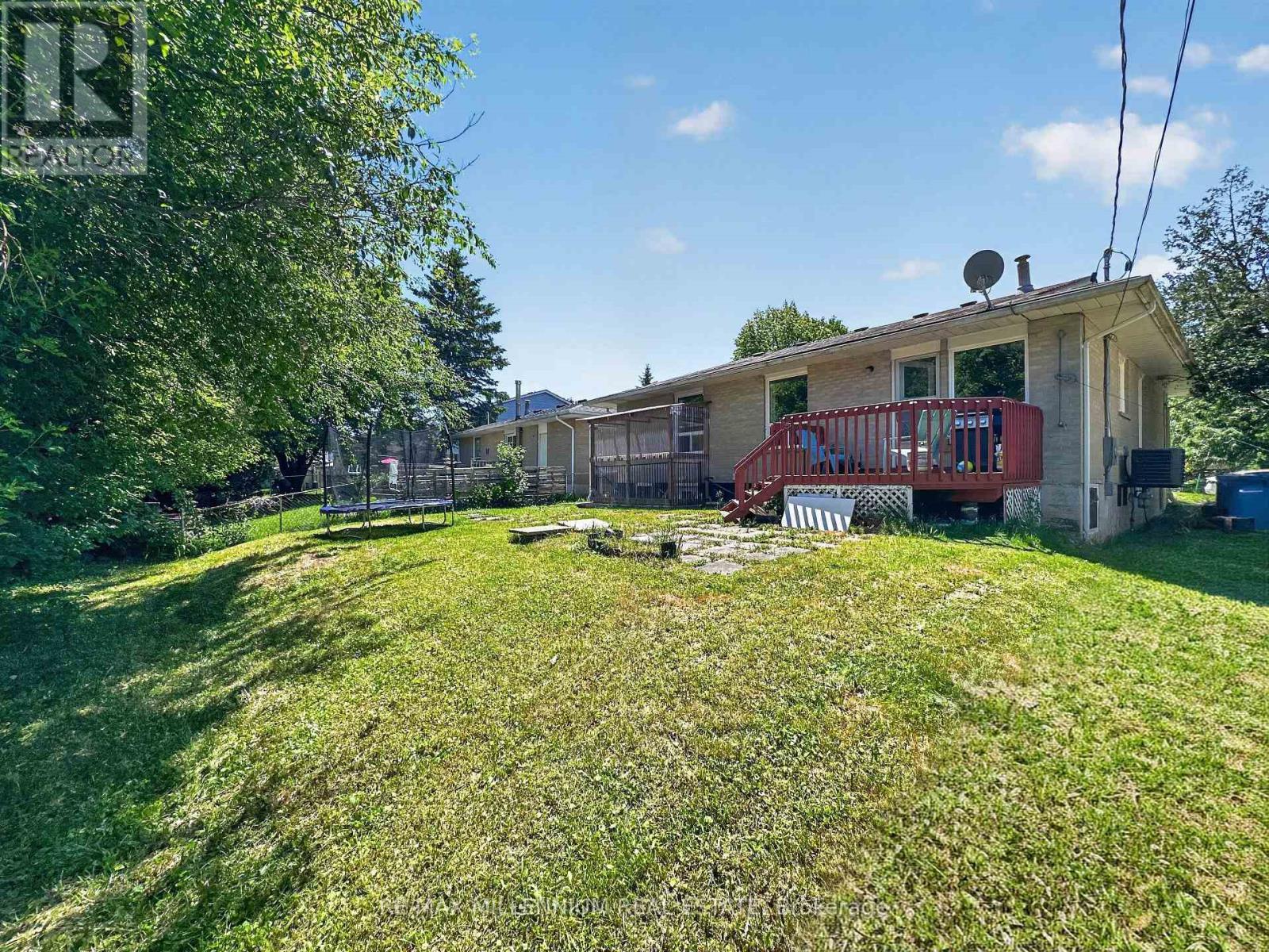 19 Cardwell Street, Orangeville, ON - Outdoor