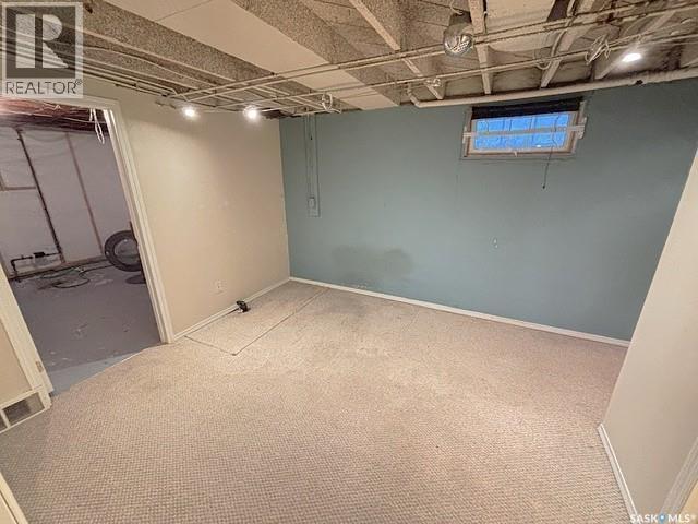 938 Iroquois Street W, Moose Jaw, SK - Indoor Photo Showing Basement