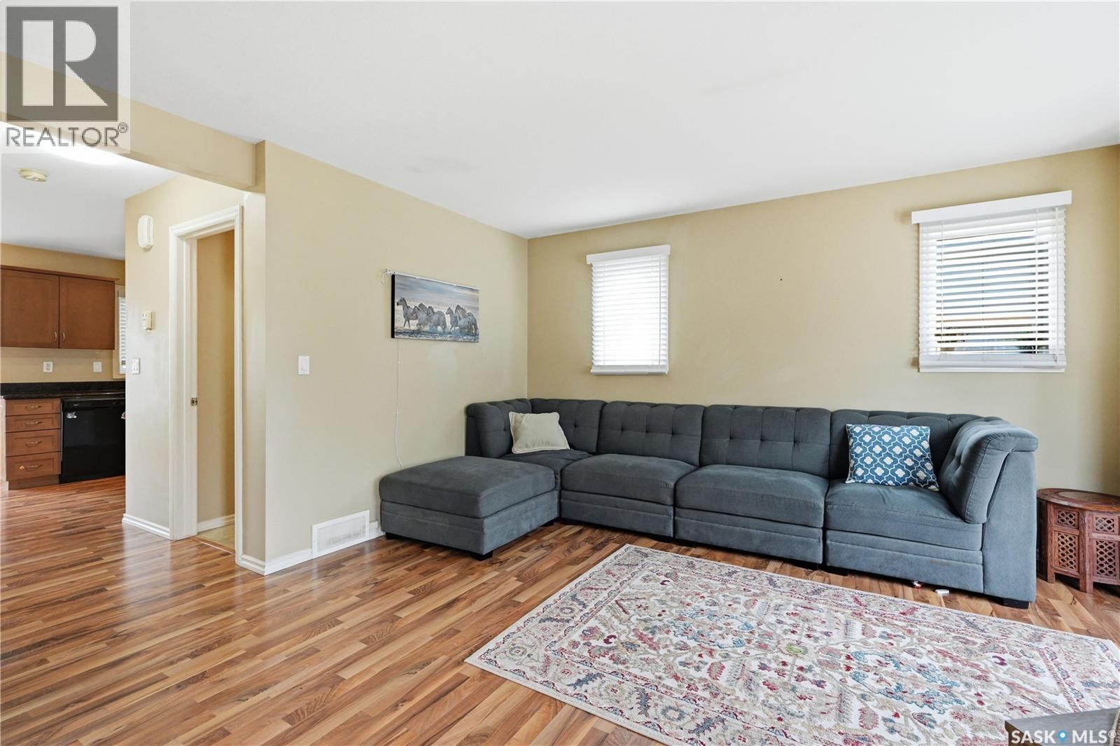 312 303 Slimmon Place, Saskatoon, SK - Indoor Photo Showing Living Room