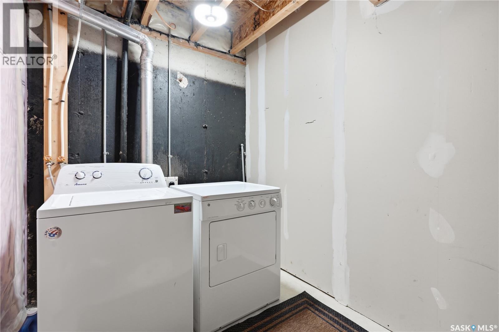 312 303 Slimmon Place, Saskatoon, SK - Indoor Photo Showing Laundry Room
