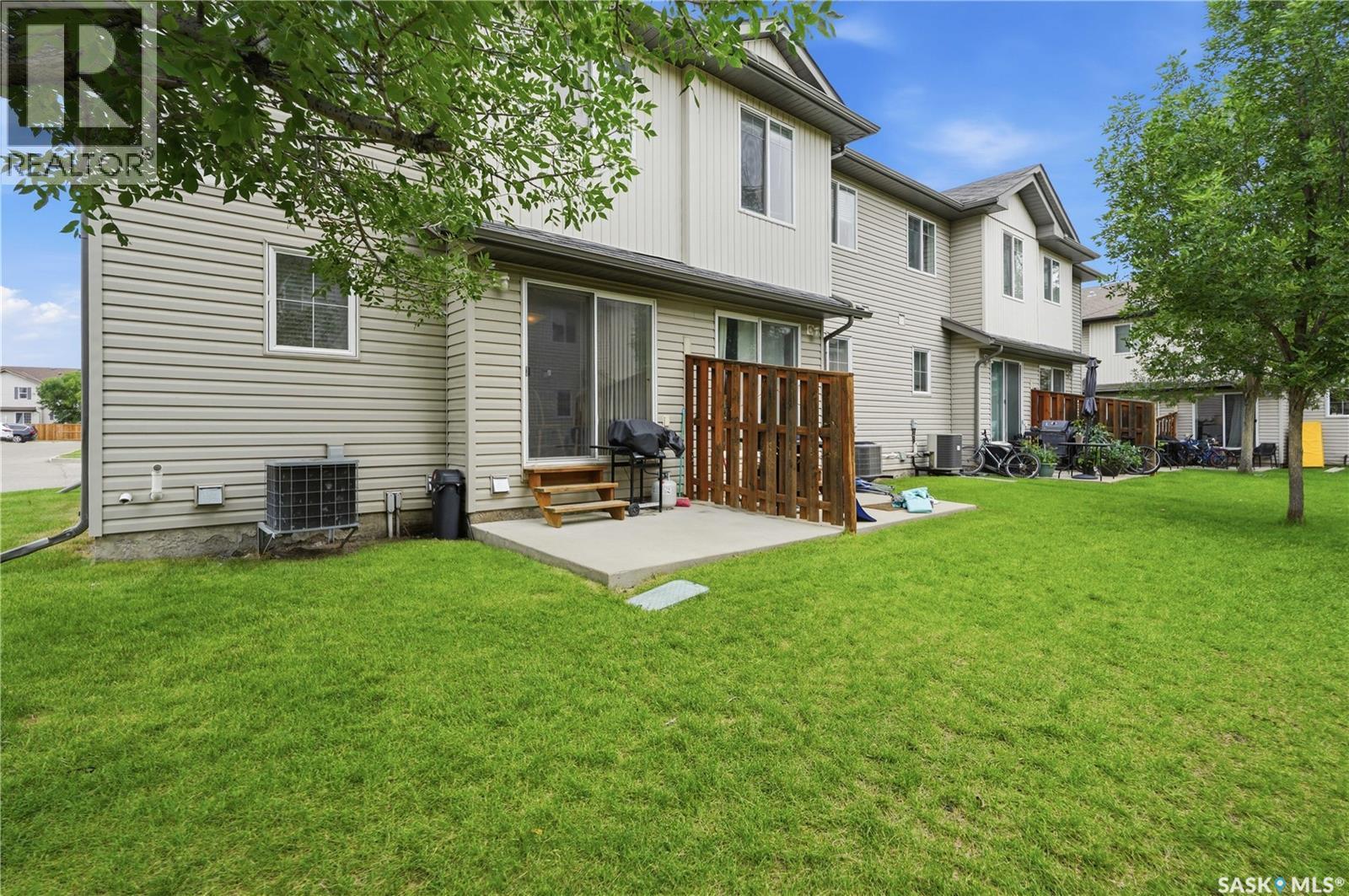 312 303 Slimmon Place, Saskatoon, SK - Outdoor