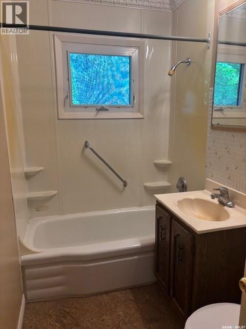 722 1St Street, Canora, SK - Indoor Photo Showing Bathroom