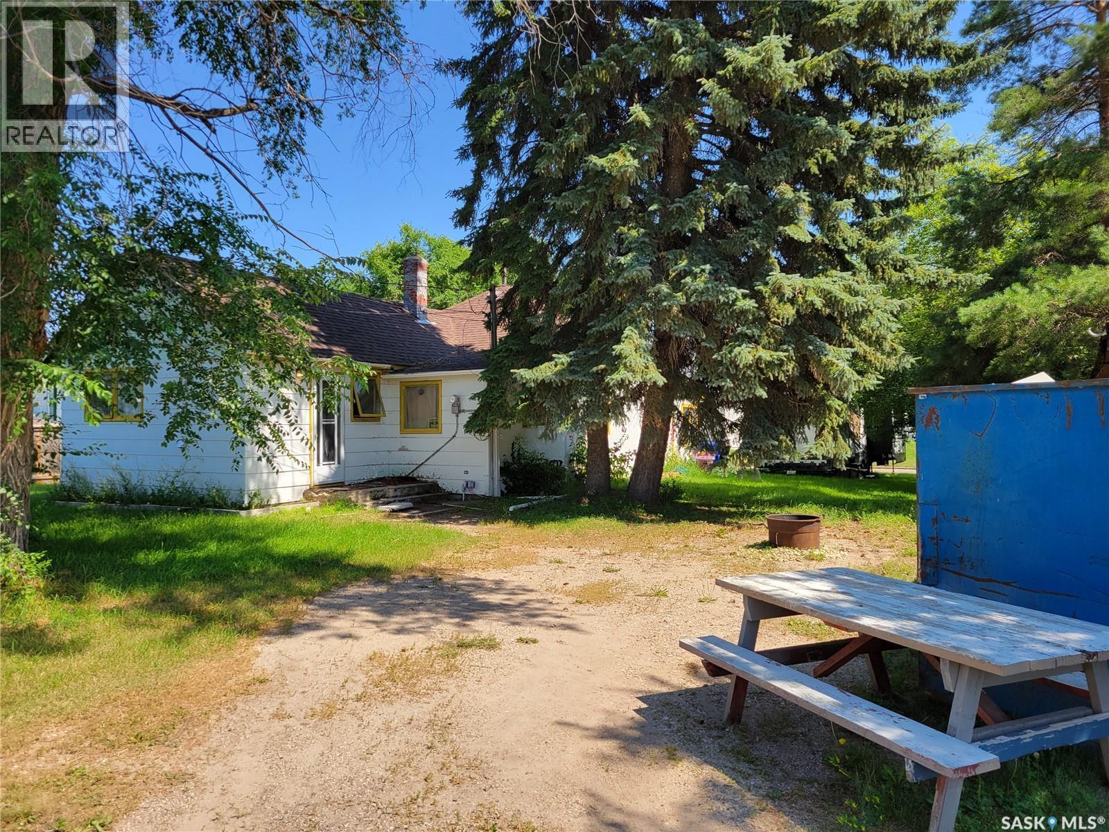 34 Bantry Street, Lanigan, SK - Outdoor
