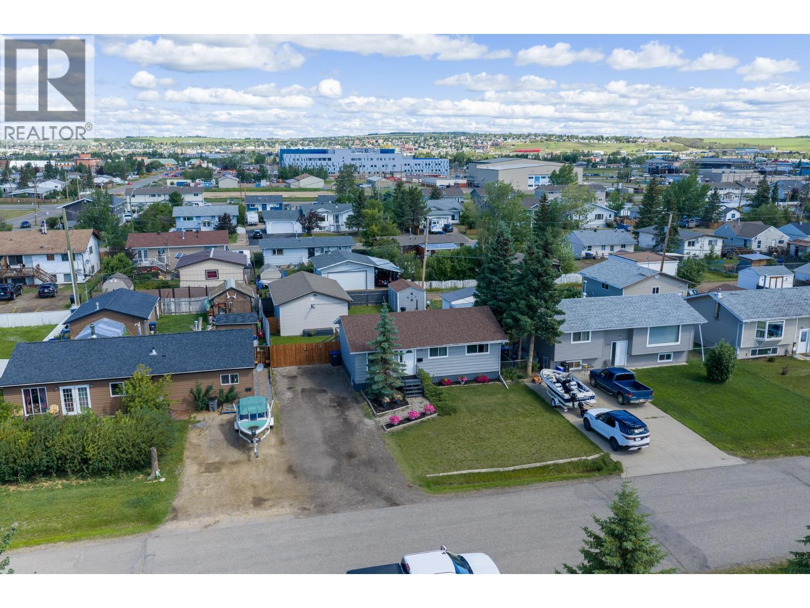 1128 118 Avenue, Dawson Creek, BC - Outdoor With View