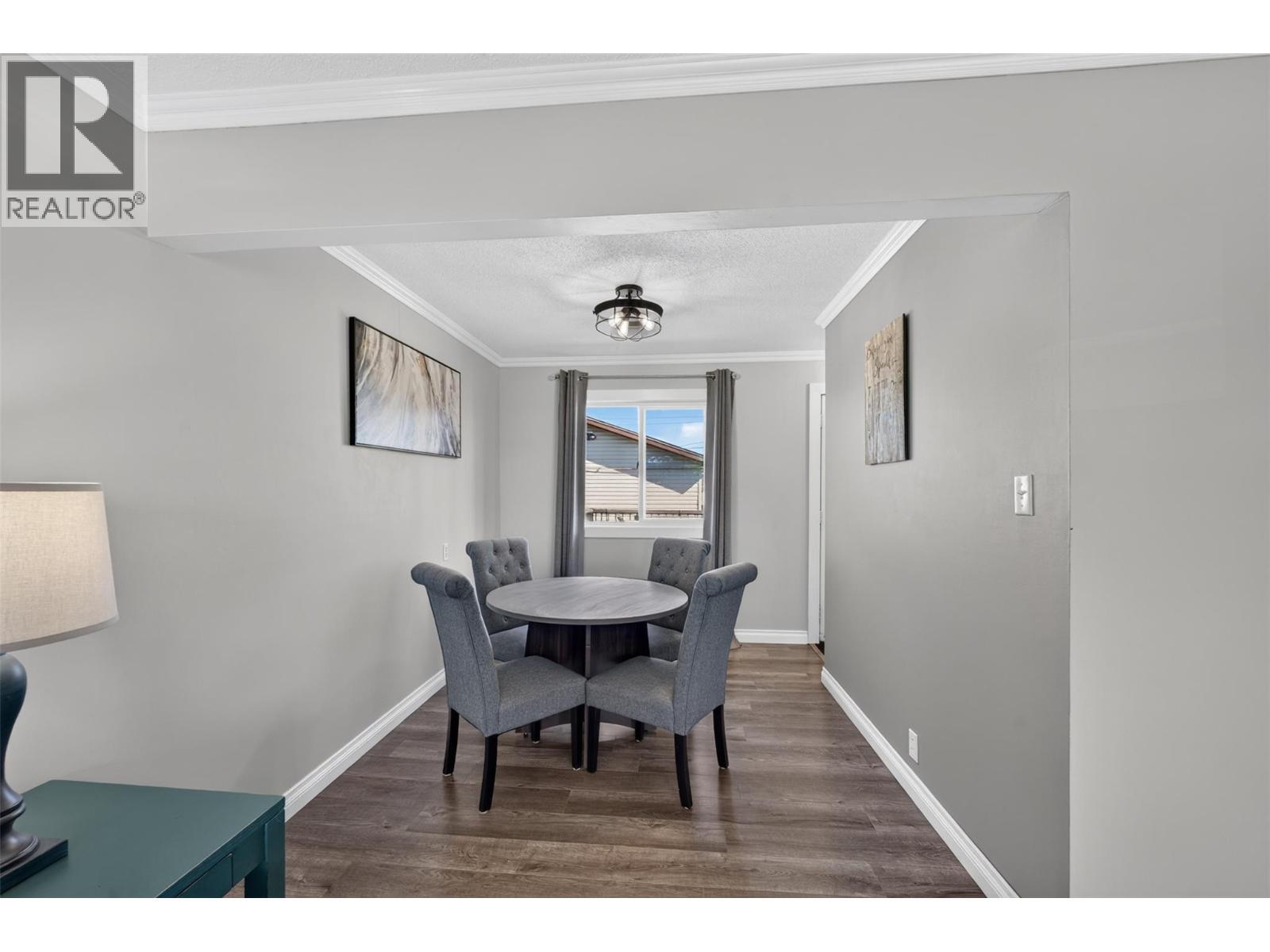 1128 118 Avenue, Dawson Creek, BC - Indoor Photo Showing Dining Room