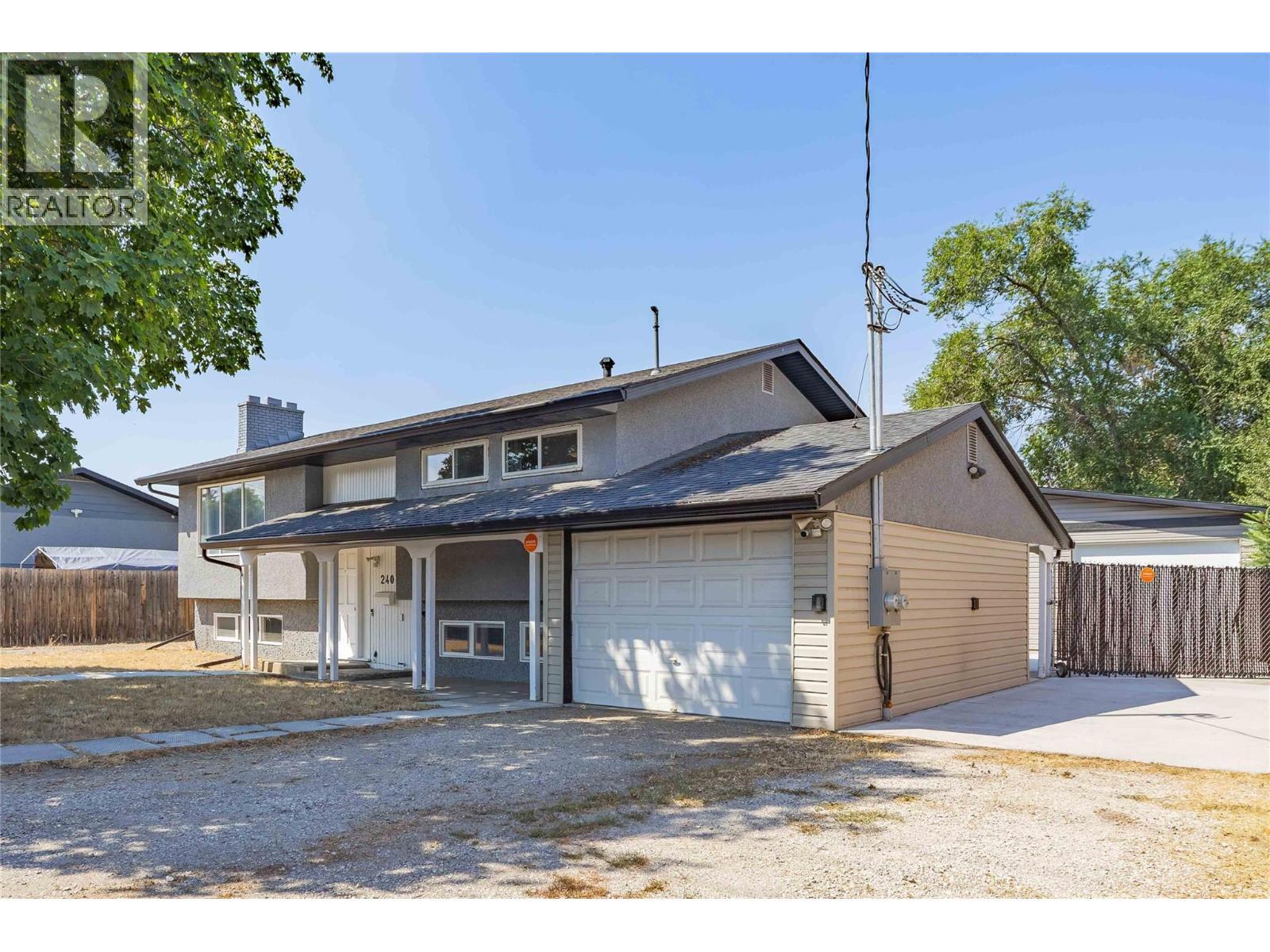 240 Petch Road, Kelowna, BC - Outdoor