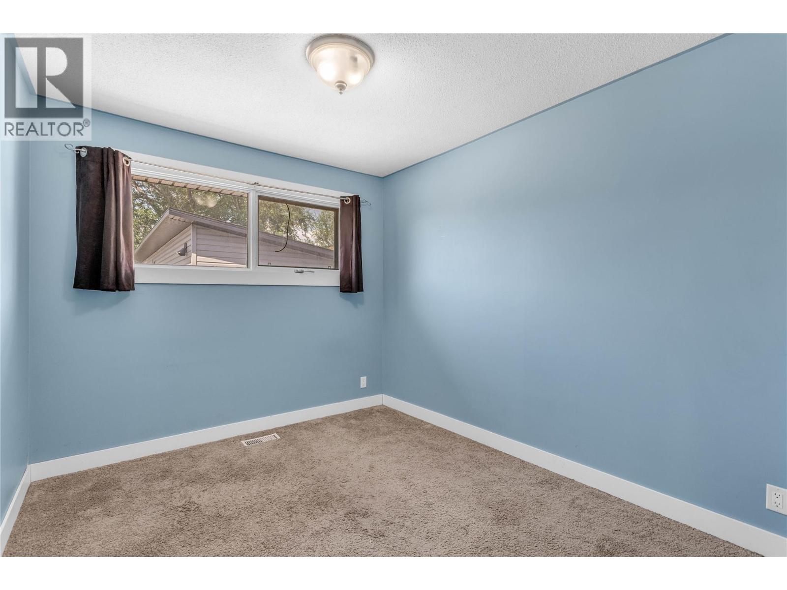 240 Petch Road, Kelowna, BC - Indoor Photo Showing Other Room