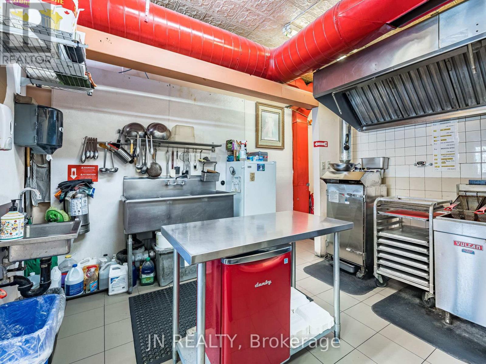 289 Main Street W, King, ON