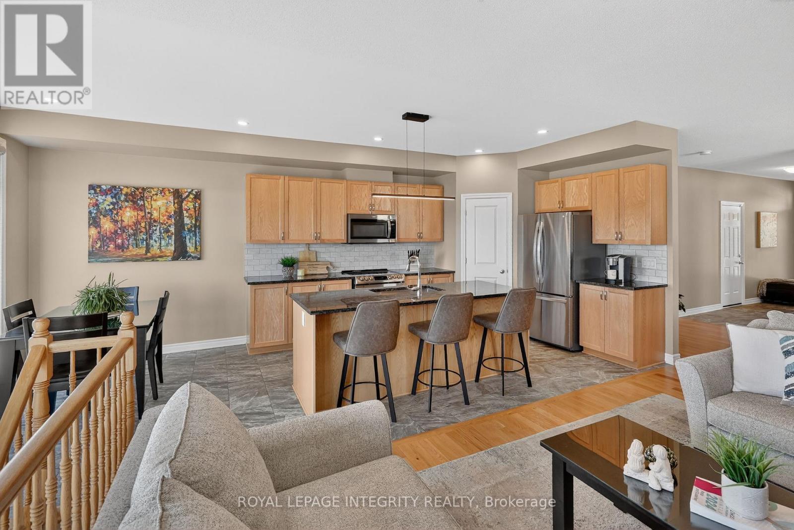 724 Parade Drive, Ottawa, ON - Indoor