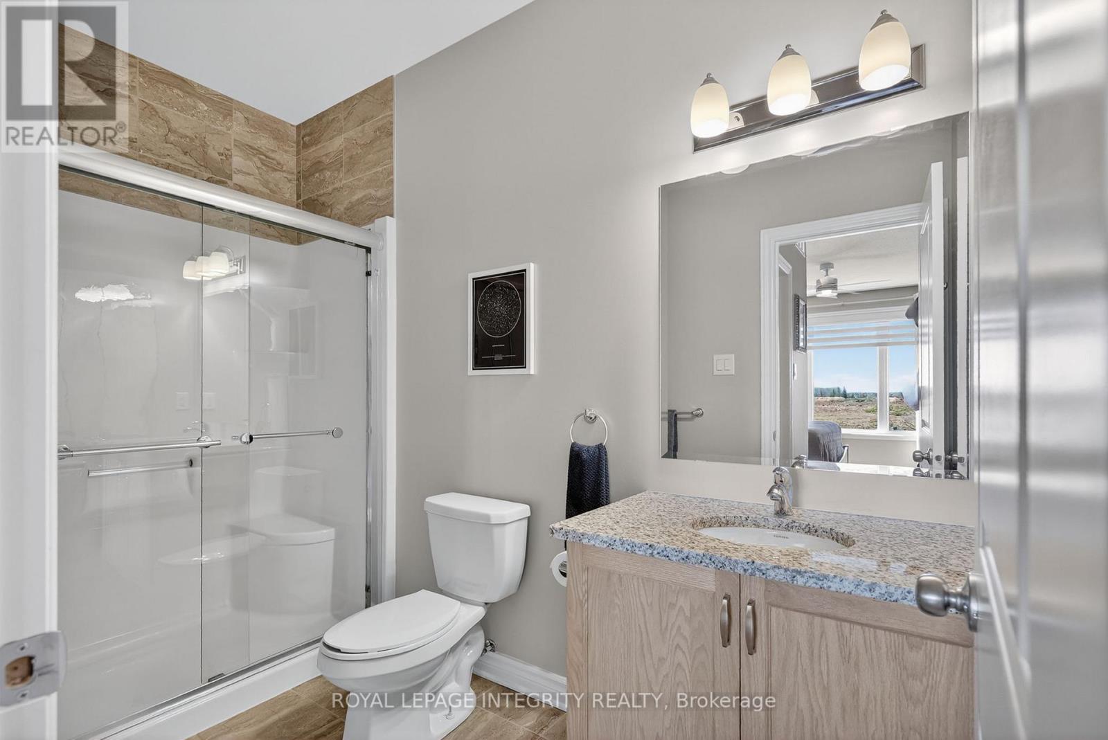724 Parade Drive, Ottawa, ON - Indoor Photo Showing Bathroom