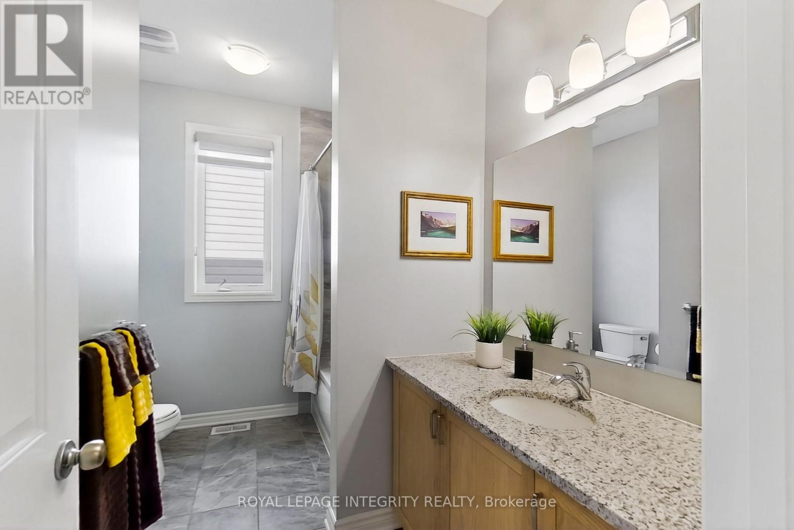 724 Parade Drive, Ottawa, ON - Indoor Photo Showing Bathroom