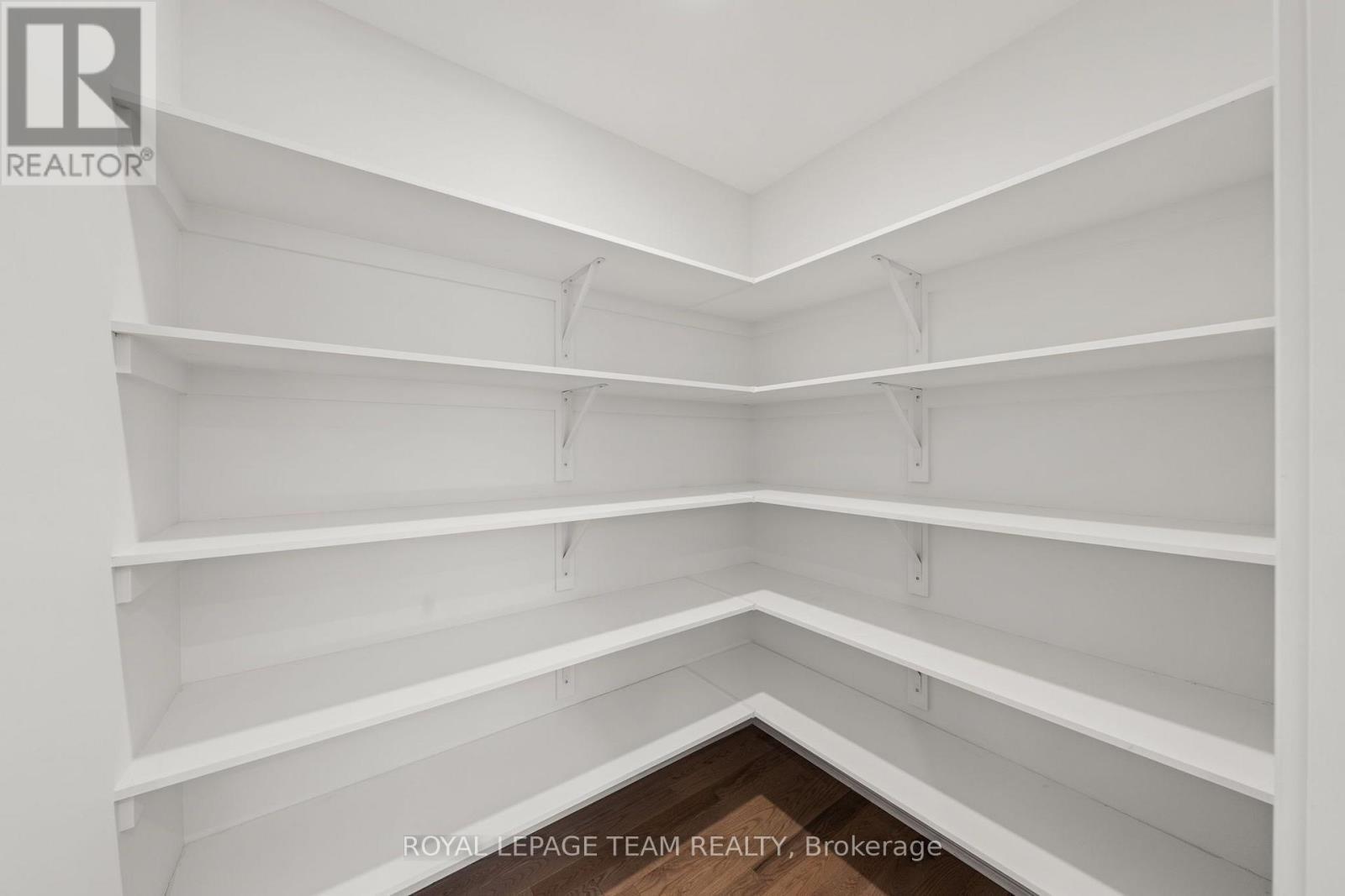 53 Mac Beattie Drive, Arnprior, ON - Indoor With Storage