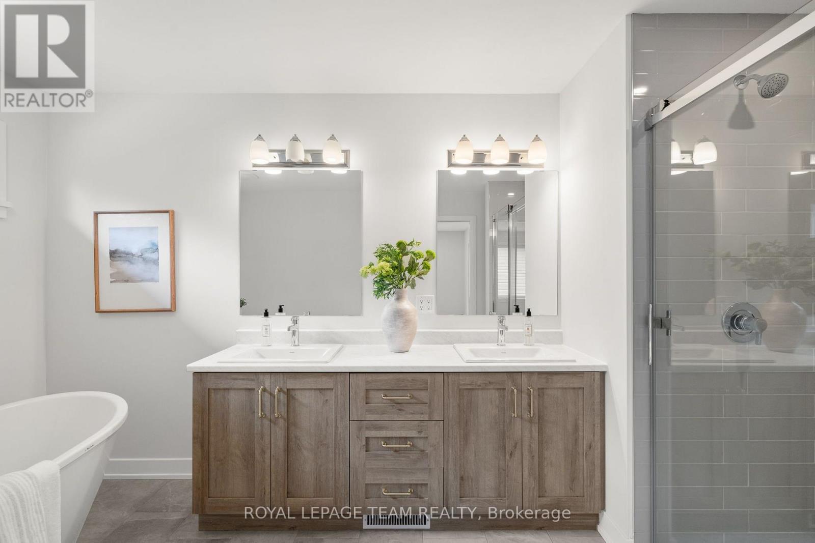 53 Mac Beattie Drive, Arnprior, ON - Indoor Photo Showing Bathroom