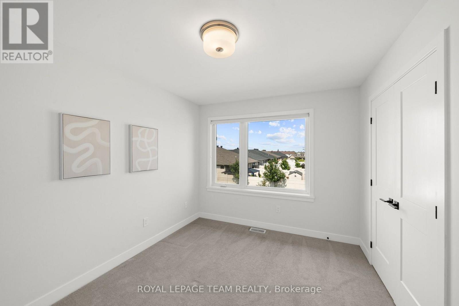 53 Mac Beattie Drive, Arnprior, ON - Indoor Photo Showing Other Room