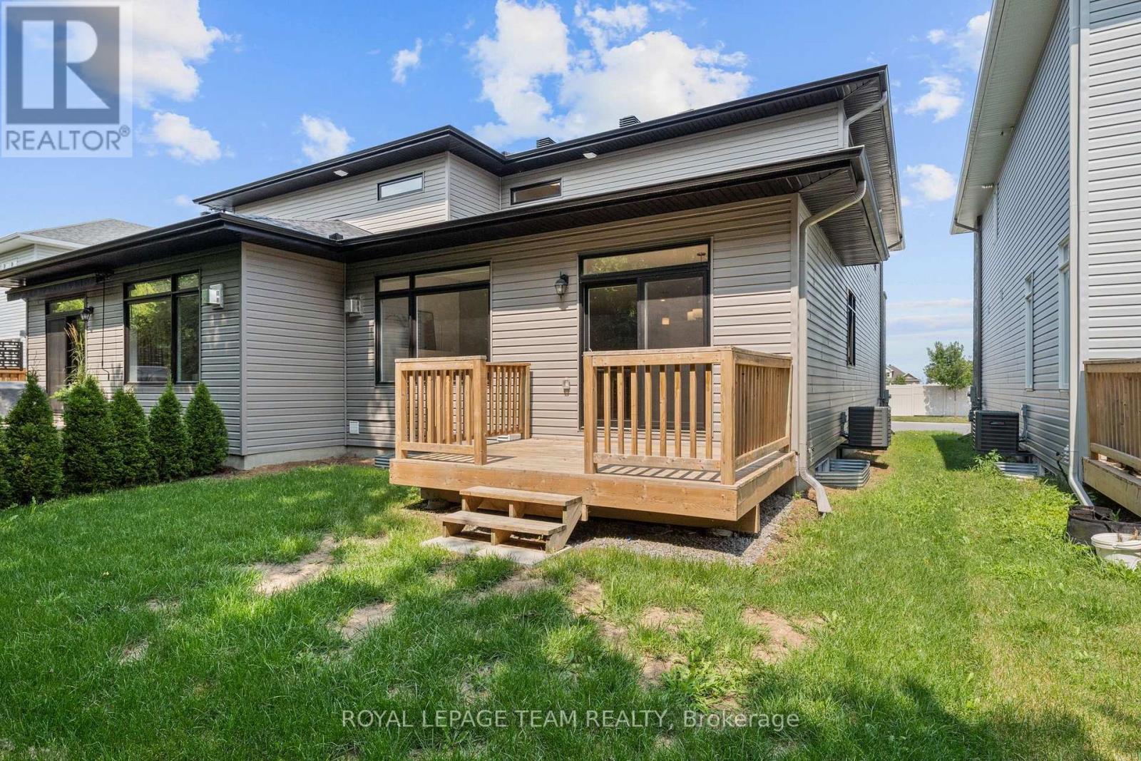 53 Mac Beattie Drive, Arnprior, ON - Outdoor With Deck Patio Veranda