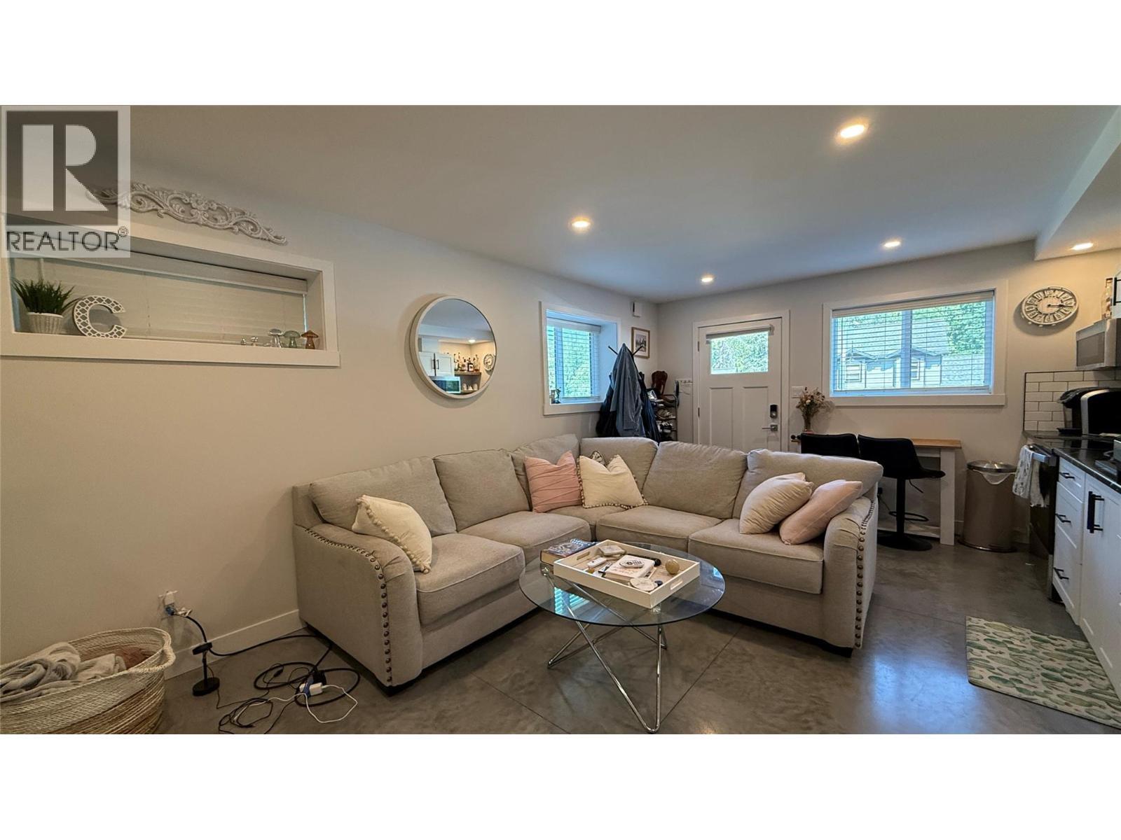 2410 Perrier Lane Unit# A, Nelson, BC - Indoor Photo Showing Living Room