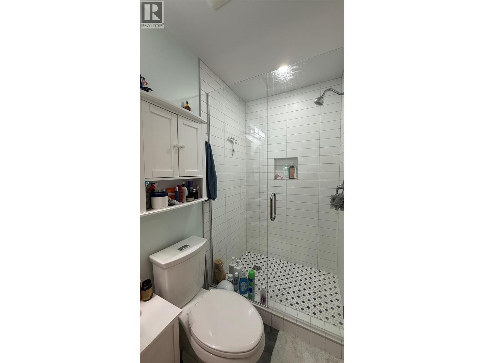 2410 Perrier Lane Unit# A, Nelson, BC - Indoor Photo Showing Bathroom