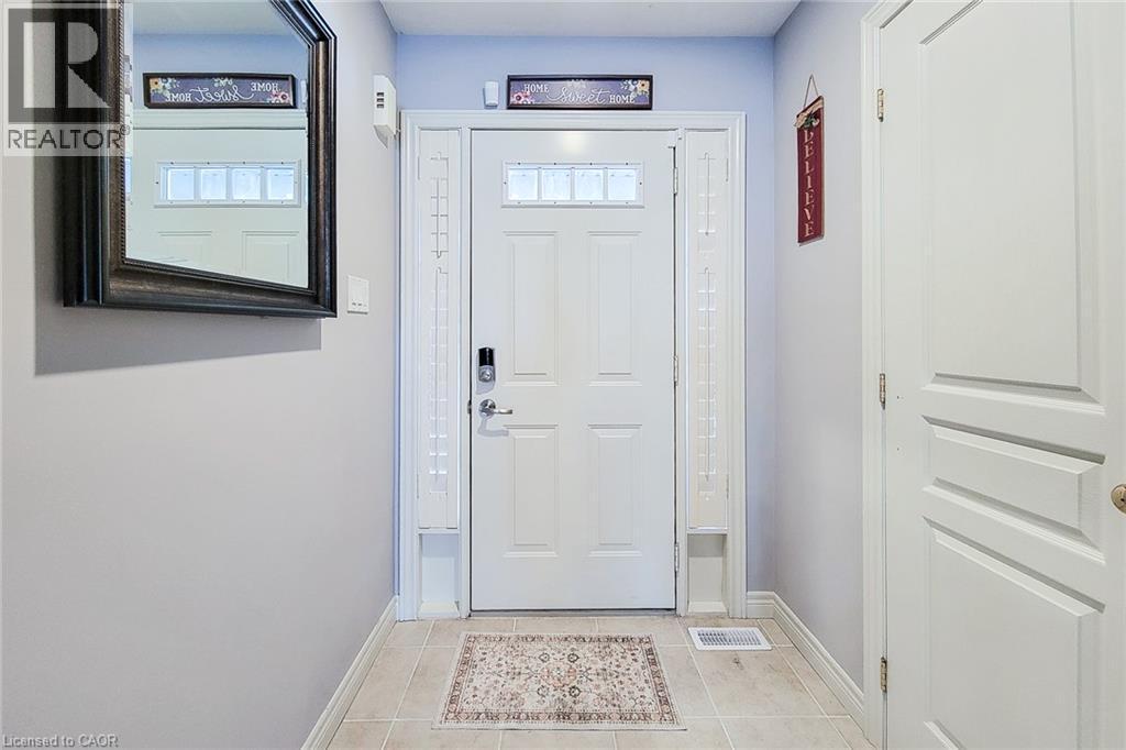 26 Magnificent Way, Binbrook, ON - Indoor Photo Showing Other Room