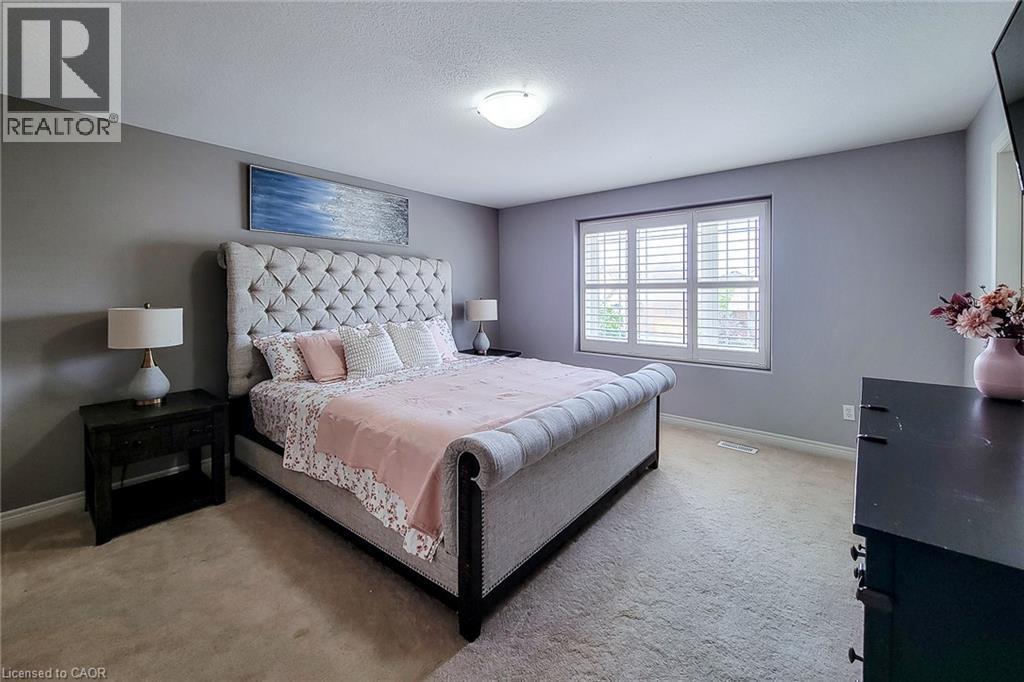26 Magnificent Way, Binbrook, ON - Indoor Photo Showing Bedroom