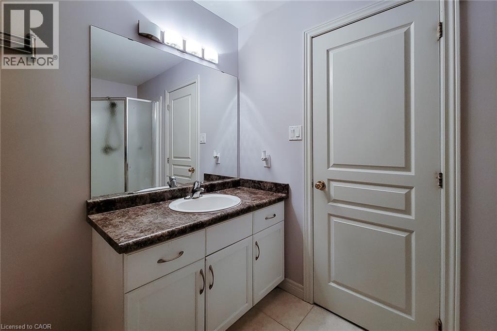 26 Magnificent Way, Binbrook, ON - Indoor Photo Showing Bathroom