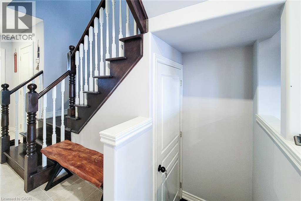 26 Magnificent Way, Binbrook, ON - Indoor Photo Showing Other Room