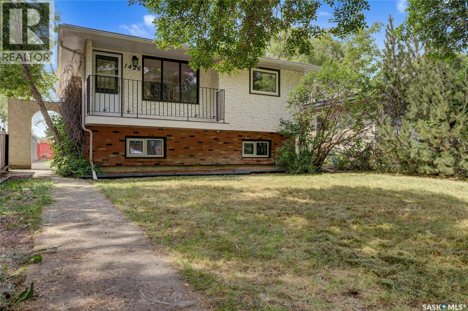 1426 Southam Street, Regina, SK - Outdoor