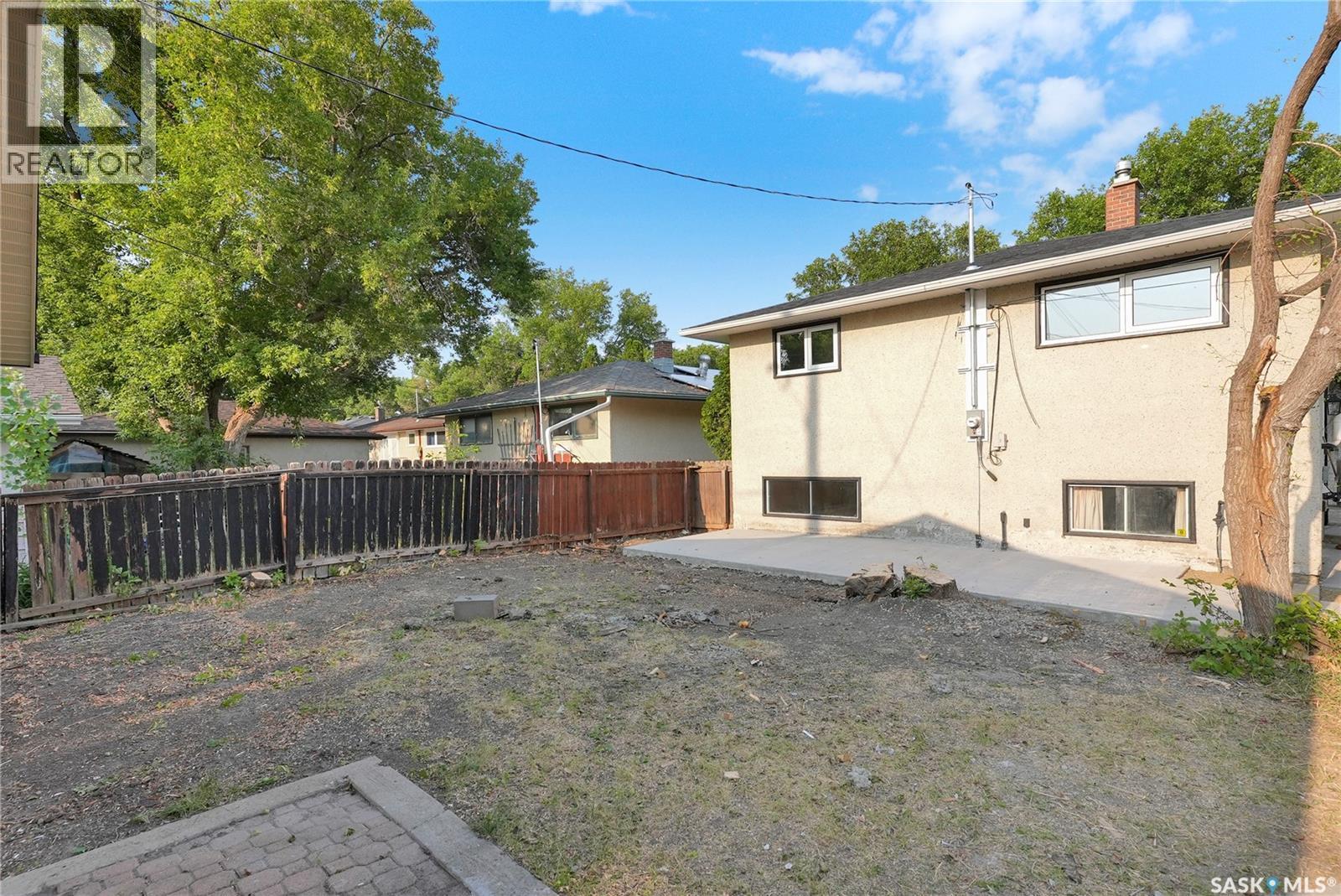 1426 Southam Street, Regina, SK - Outdoor