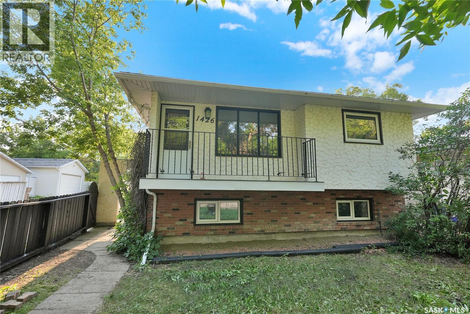 1426 Southam Street, Regina, SK - Outdoor