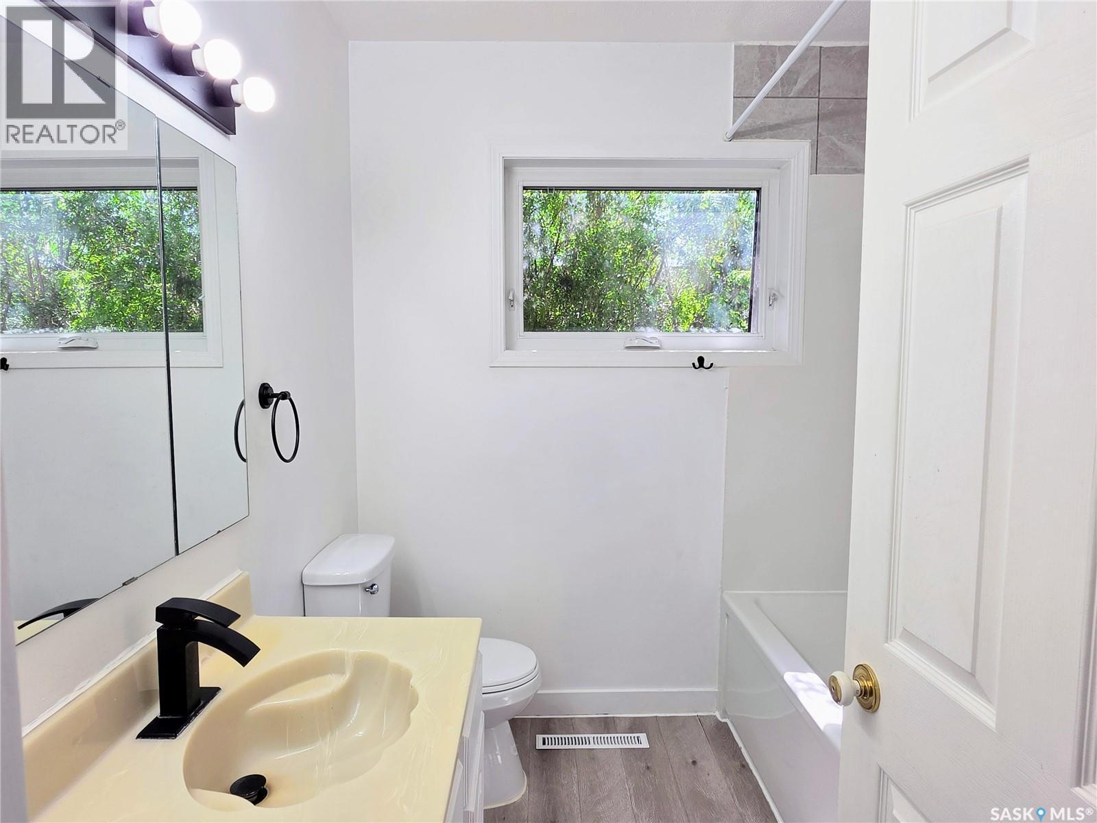 508 Mayer Street, Bruno, SK - Indoor Photo Showing Bathroom