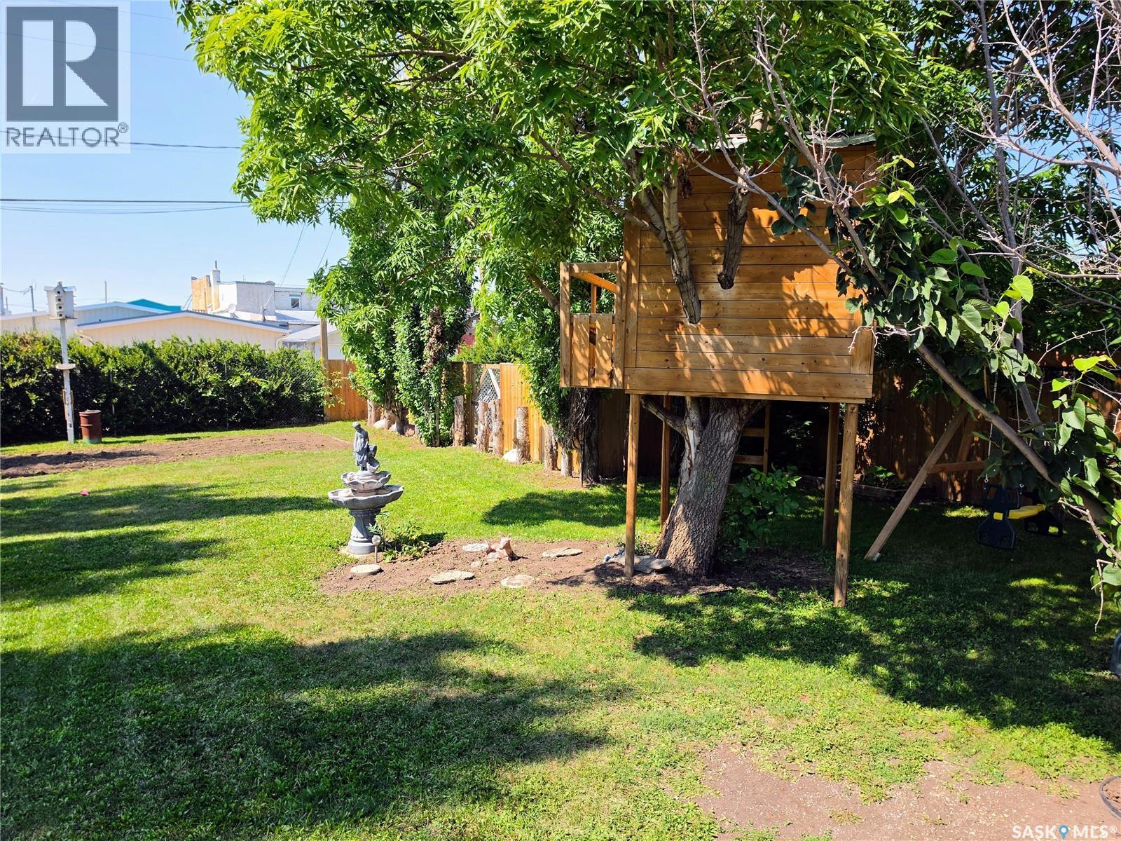 508 Mayer Street, Bruno, SK - Outdoor