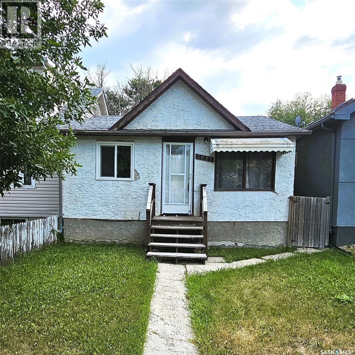 2027 Montreal Street, Regina, SK - Outdoor