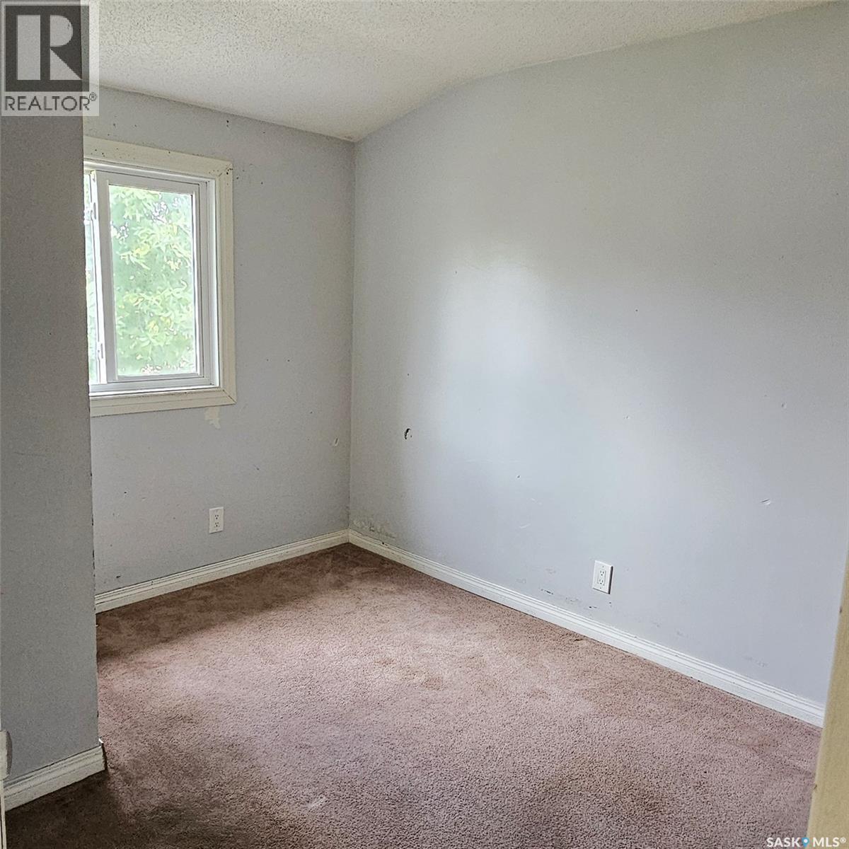 2027 Montreal Street, Regina, SK - Indoor Photo Showing Other Room
