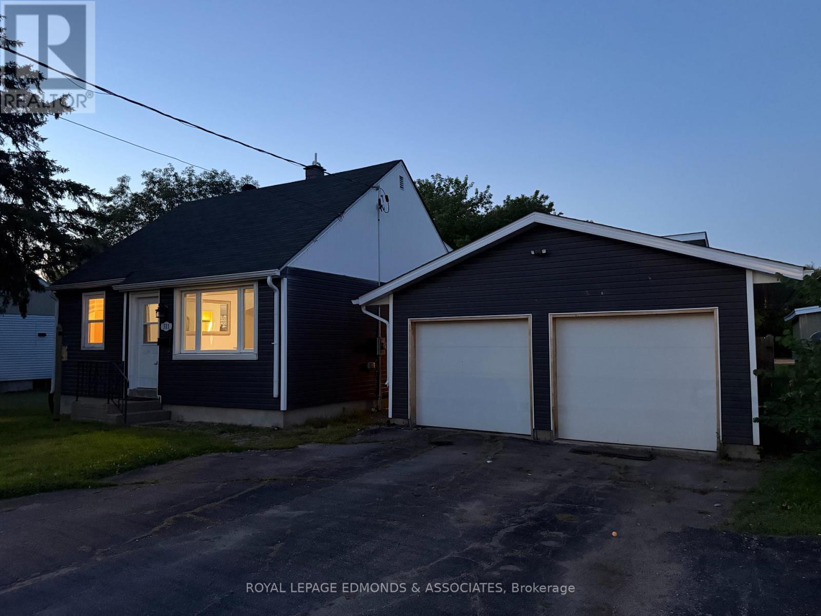 311 Julien Street, Pembroke, ON - Outdoor