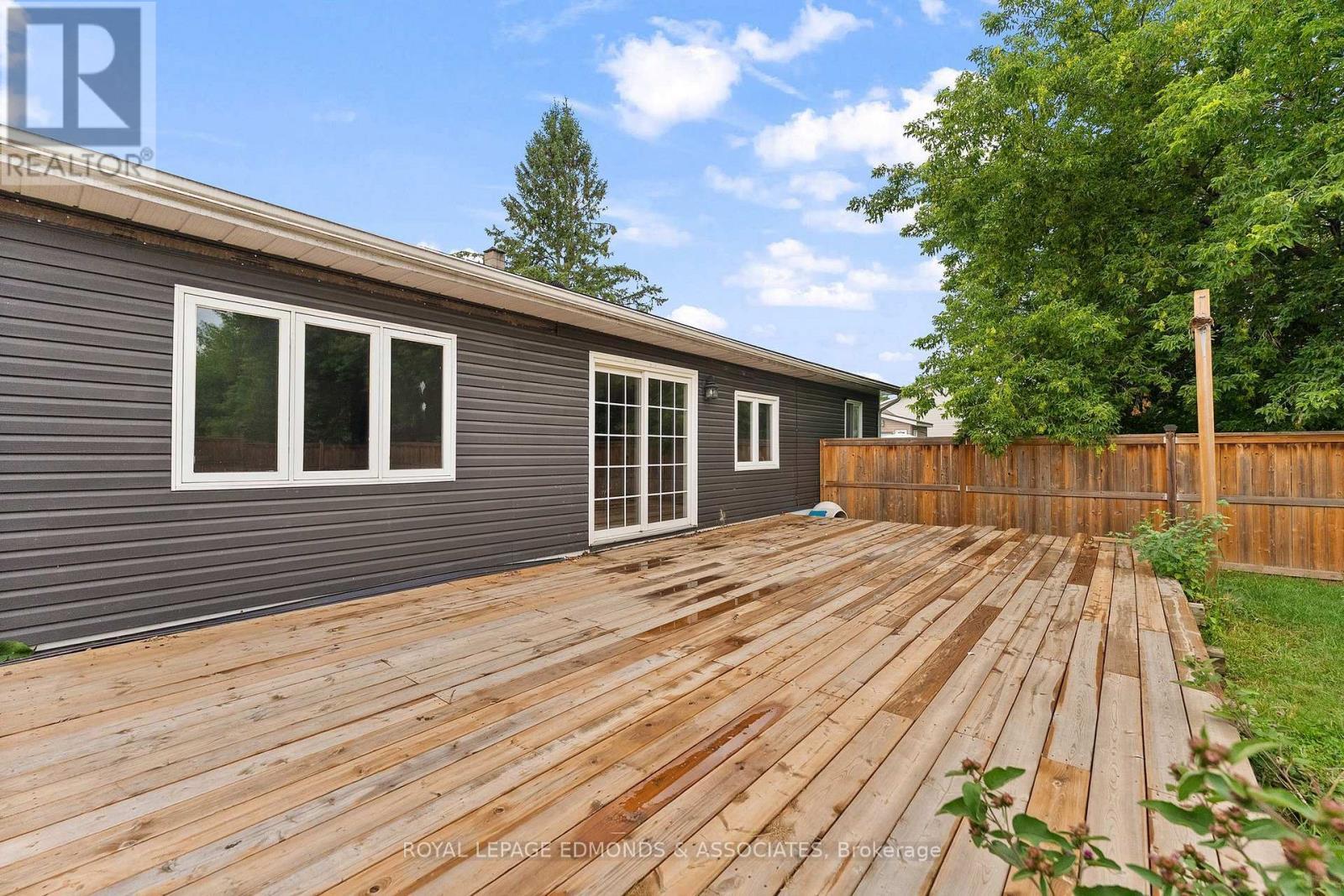 311 Julien Street, Pembroke, ON - Outdoor With Deck Patio Veranda With Exterior