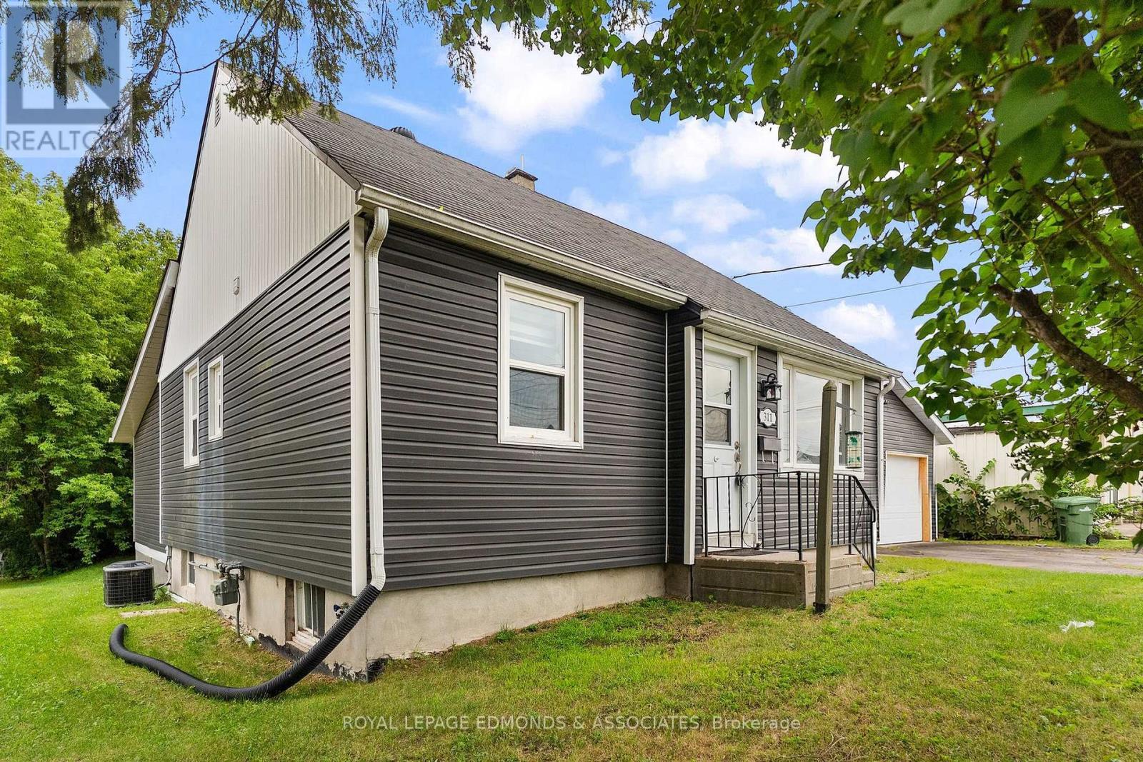 311 Julien Street, Pembroke, ON - Outdoor
