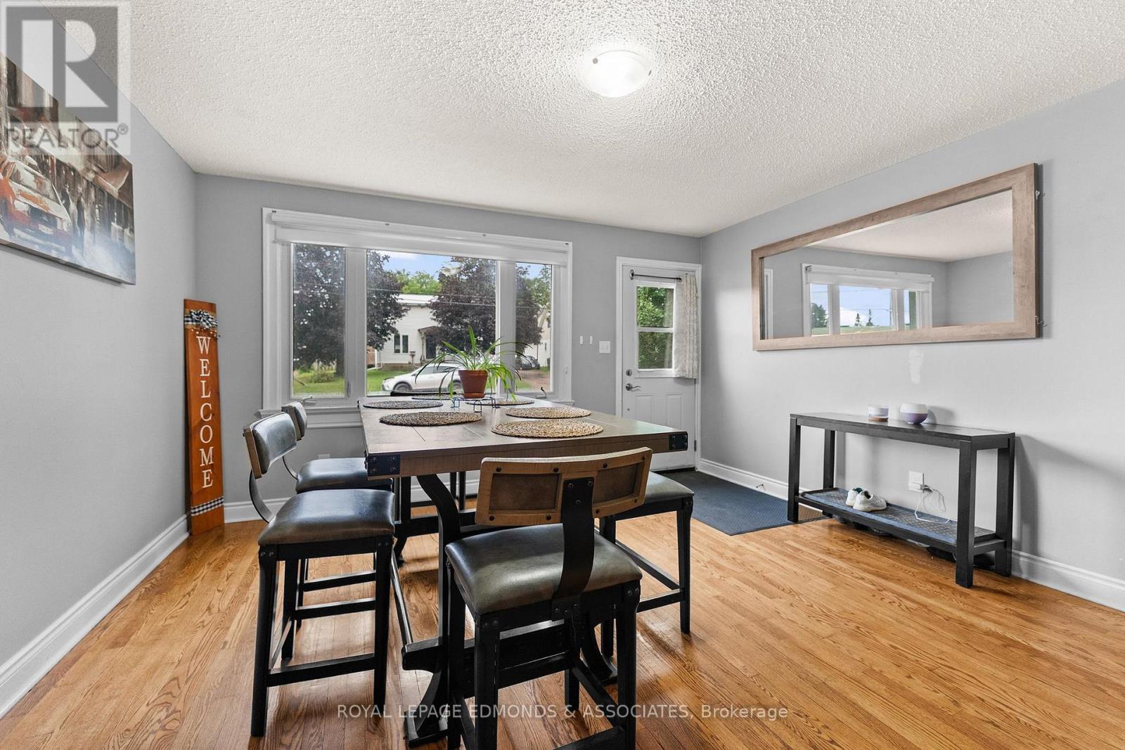 311 Julien Street, Pembroke, ON - Indoor Photo Showing Dining Room