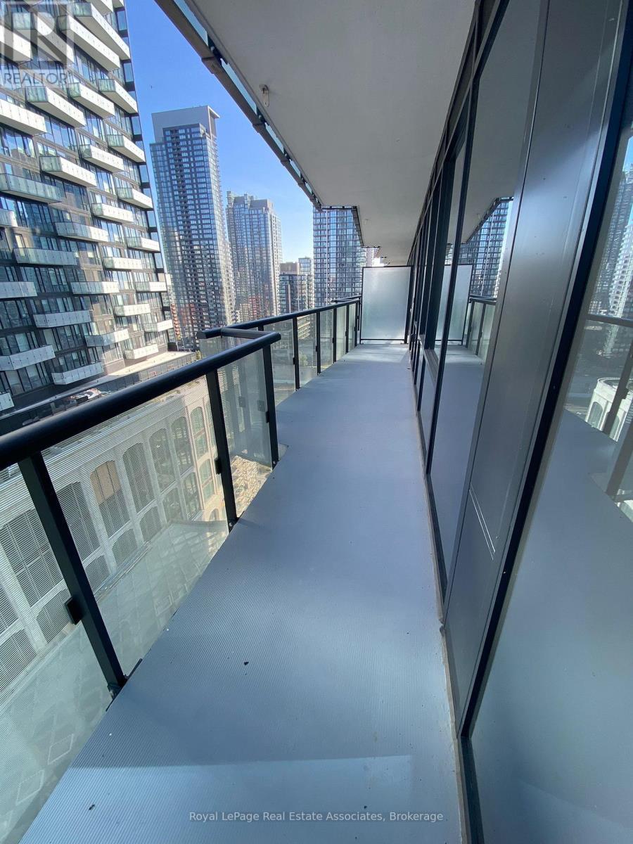 1206 - 480 Front Street W, Toronto, ON - Outdoor With View With Exterior