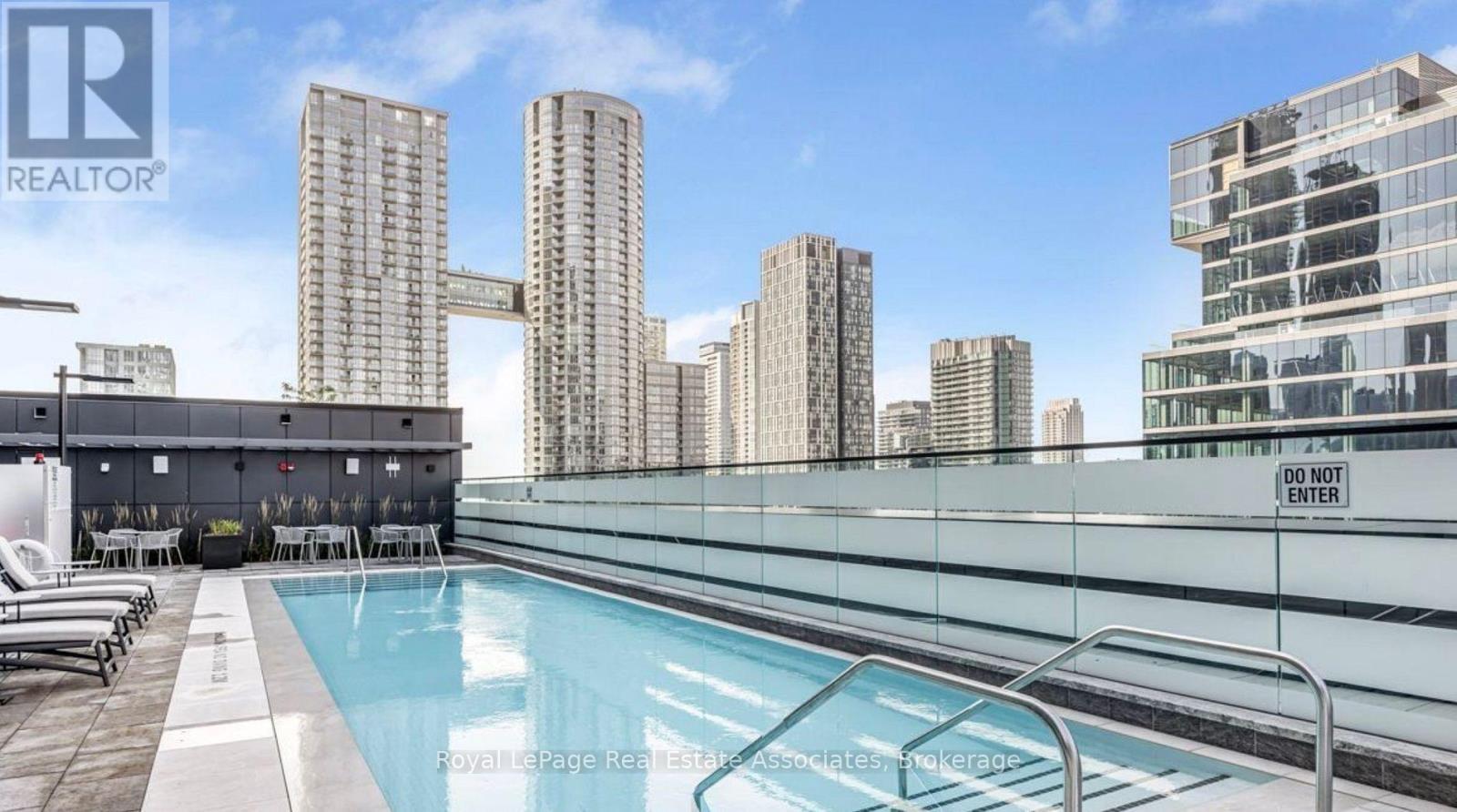 1206 - 480 Front Street W, Toronto, ON - Outdoor With In Ground Pool