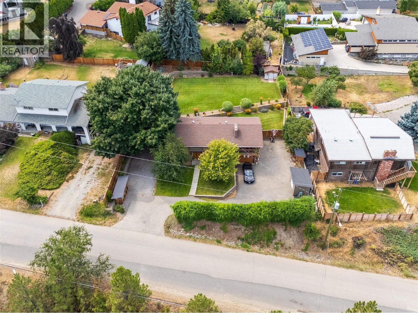 5054 Chute Lake Crescent, Kelowna, BC - Outdoor