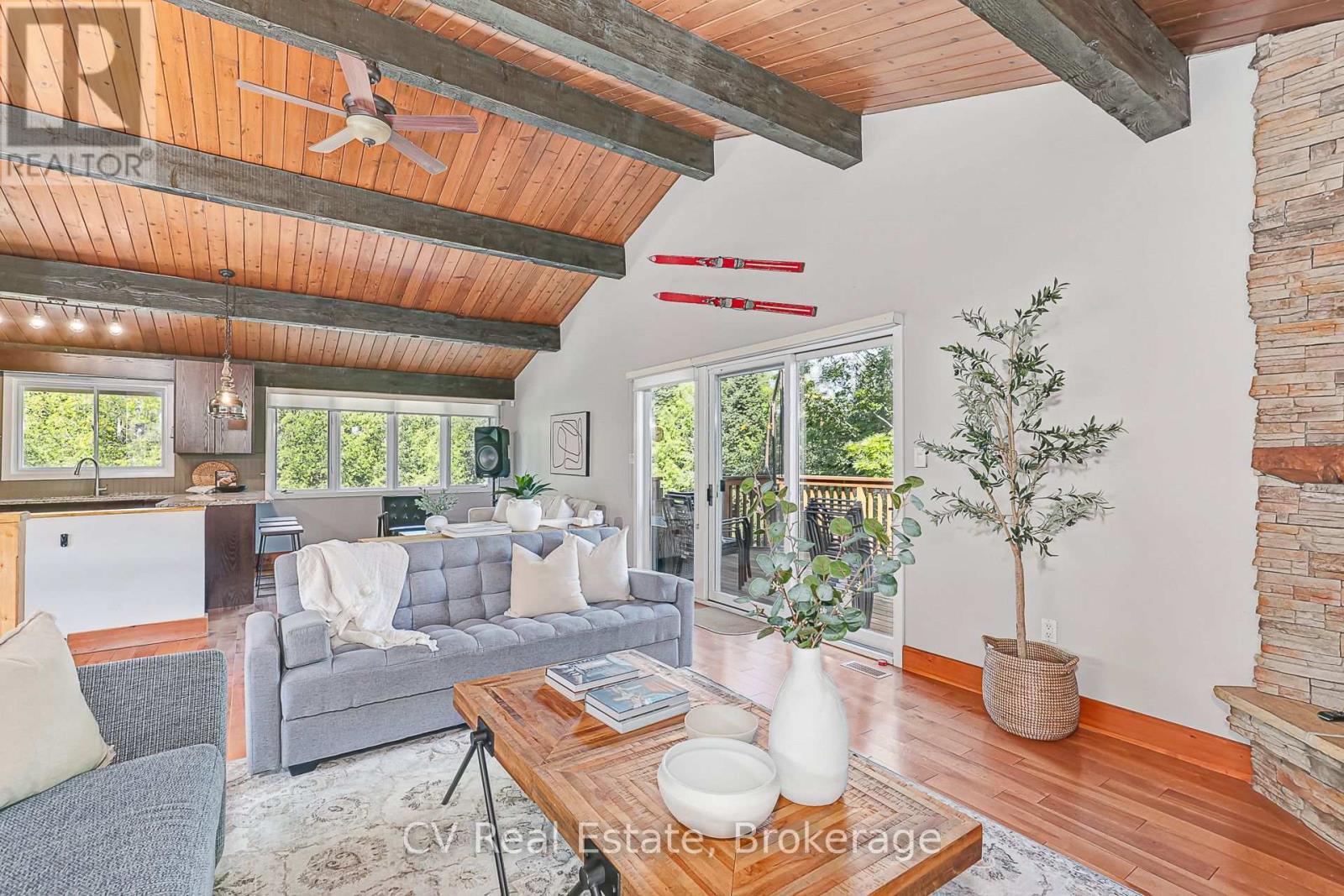 156 Chamonix Crescent, Blue Mountains, ON - Indoor Photo Showing Living Room With Fireplace