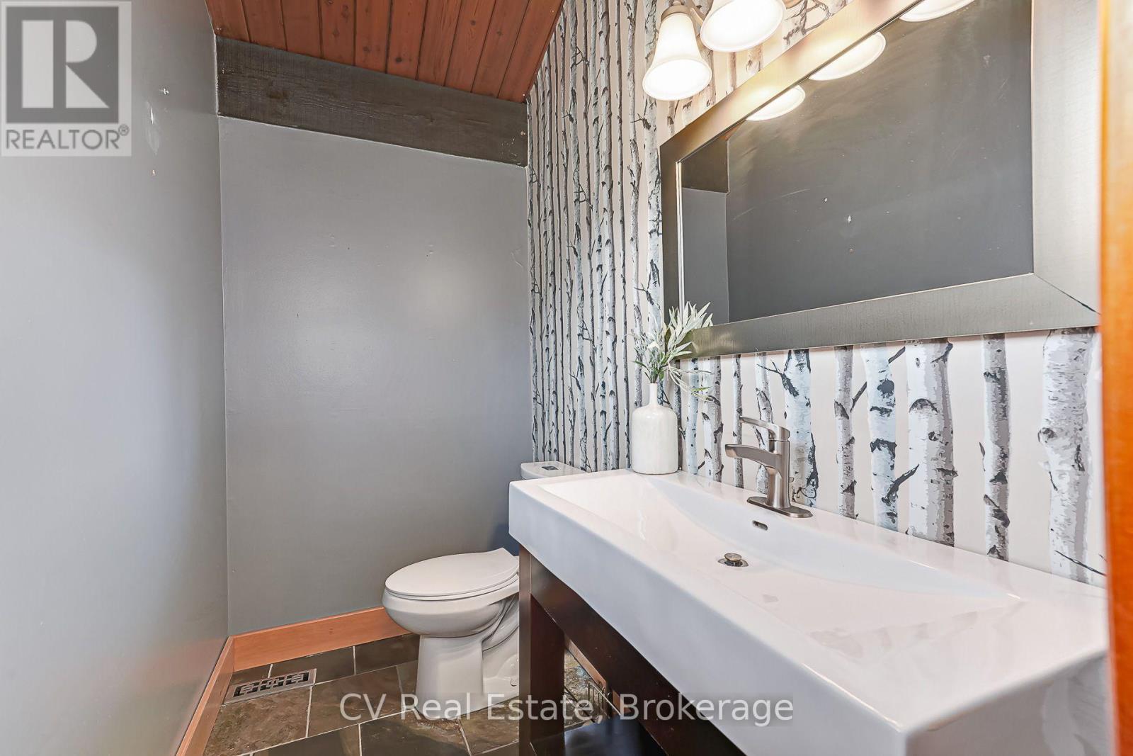 156 Chamonix Crescent, Blue Mountains, ON - Indoor Photo Showing Bathroom