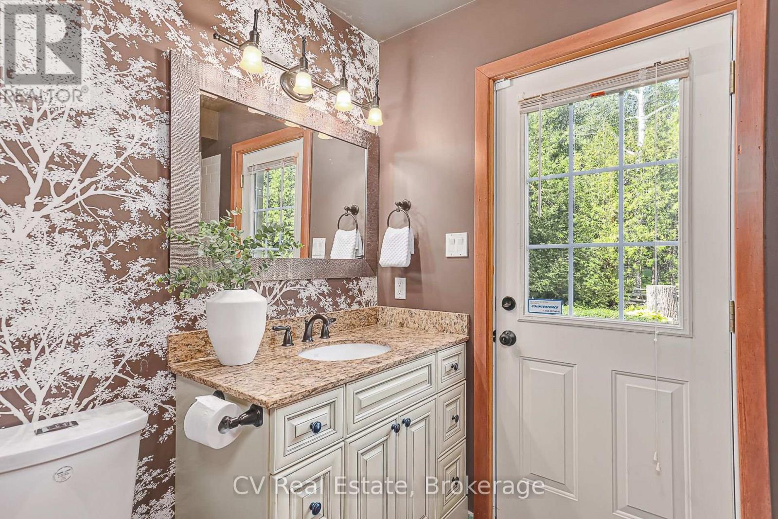 156 Chamonix Crescent, Blue Mountains, ON - Indoor Photo Showing Bathroom