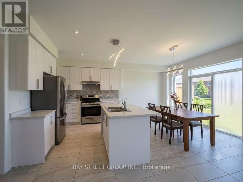 27 Samuel Crescent, Springwater, ON - Indoor