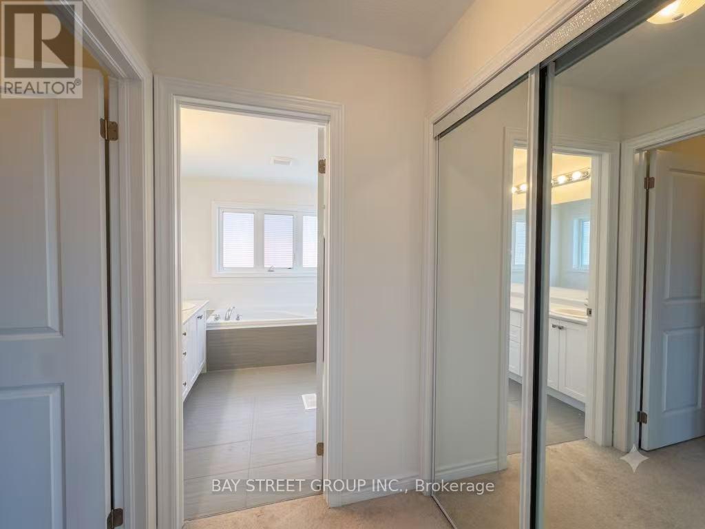 27 Samuel Crescent, Springwater, ON - Indoor Photo Showing Other Room