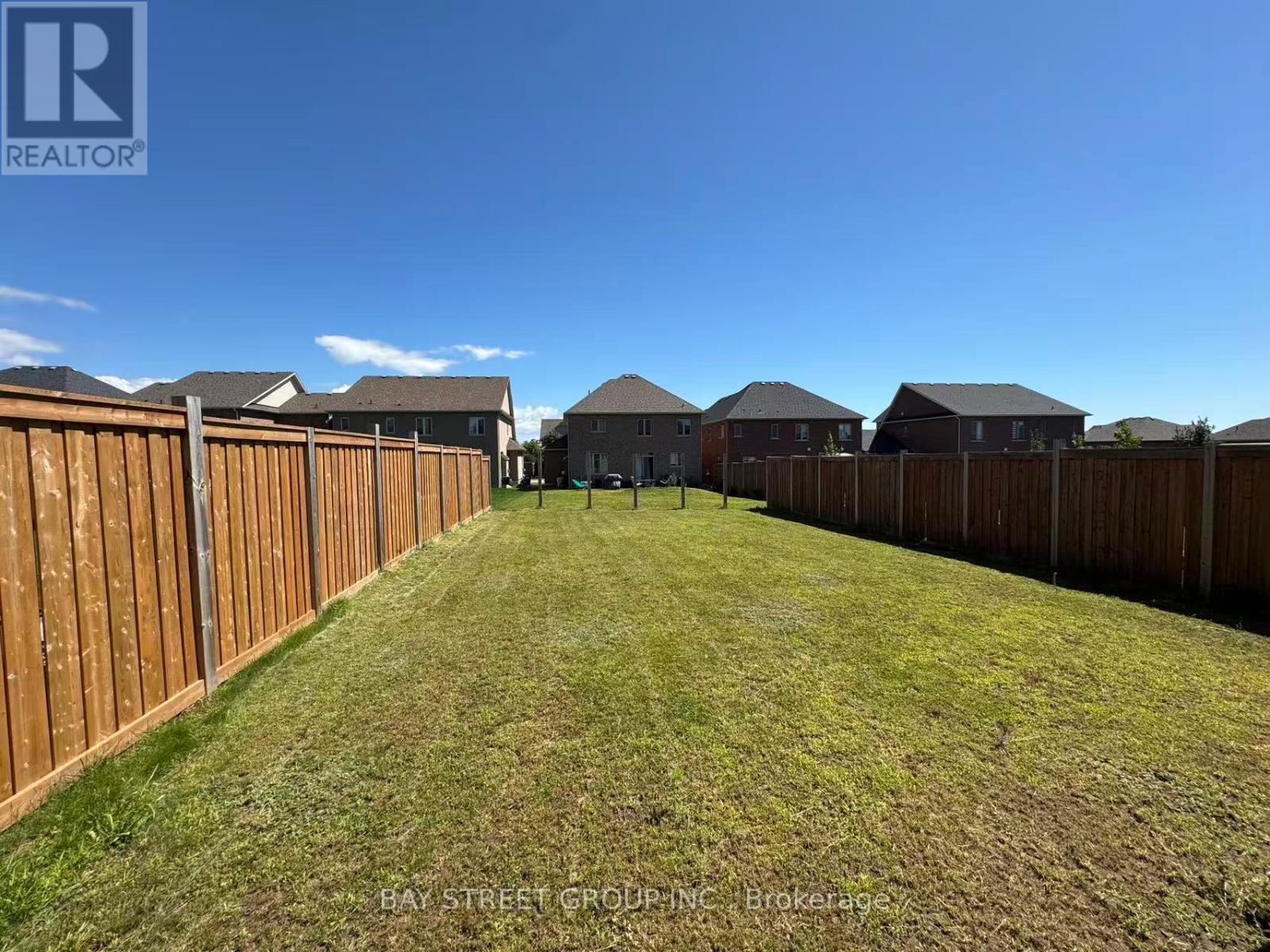 27 Samuel Crescent, Springwater, ON - Outdoor