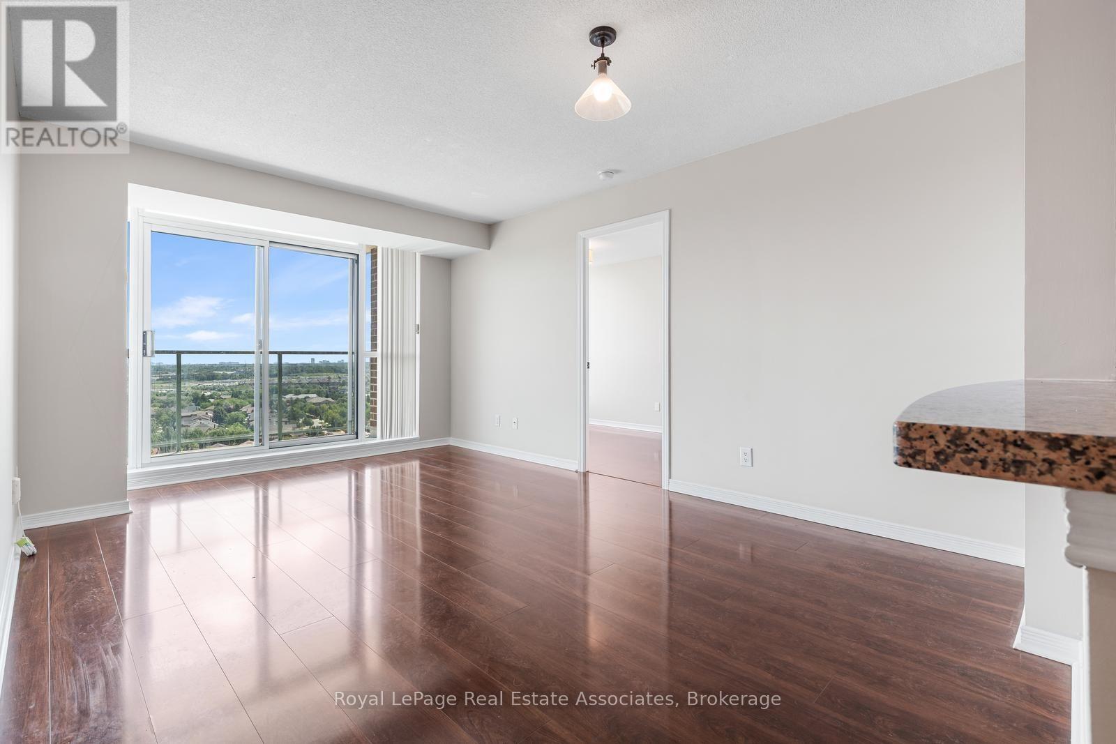 1707 - 4889 Kimbermount Avenue, Mississauga, ON - Indoor Photo Showing Other Room