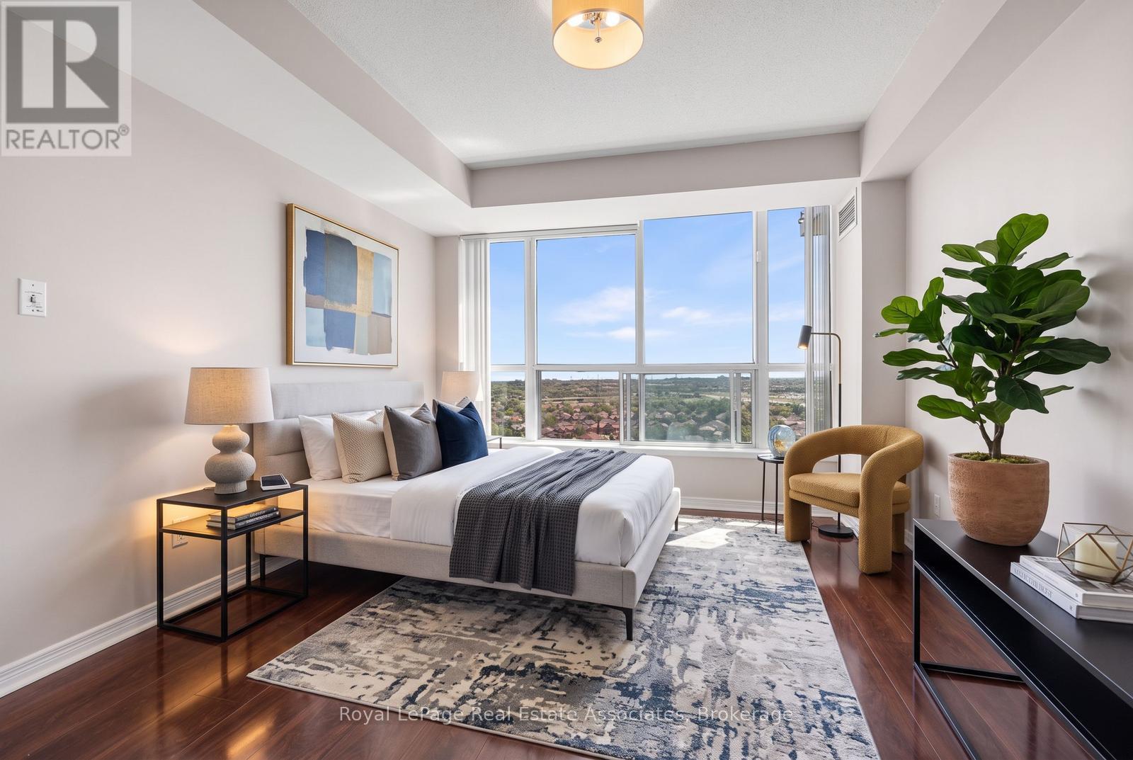 1707 - 4889 Kimbermount Avenue, Mississauga, ON - Indoor Photo Showing Bedroom