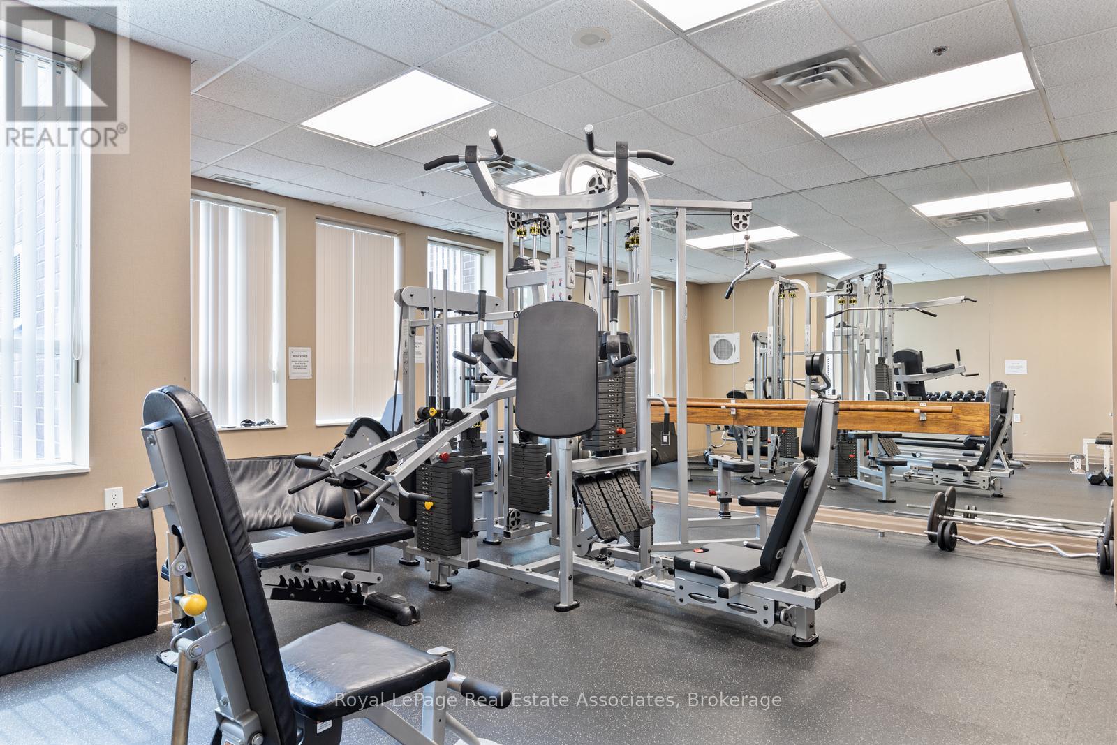1707 - 4889 Kimbermount Avenue, Mississauga, ON - Indoor Photo Showing Gym Room