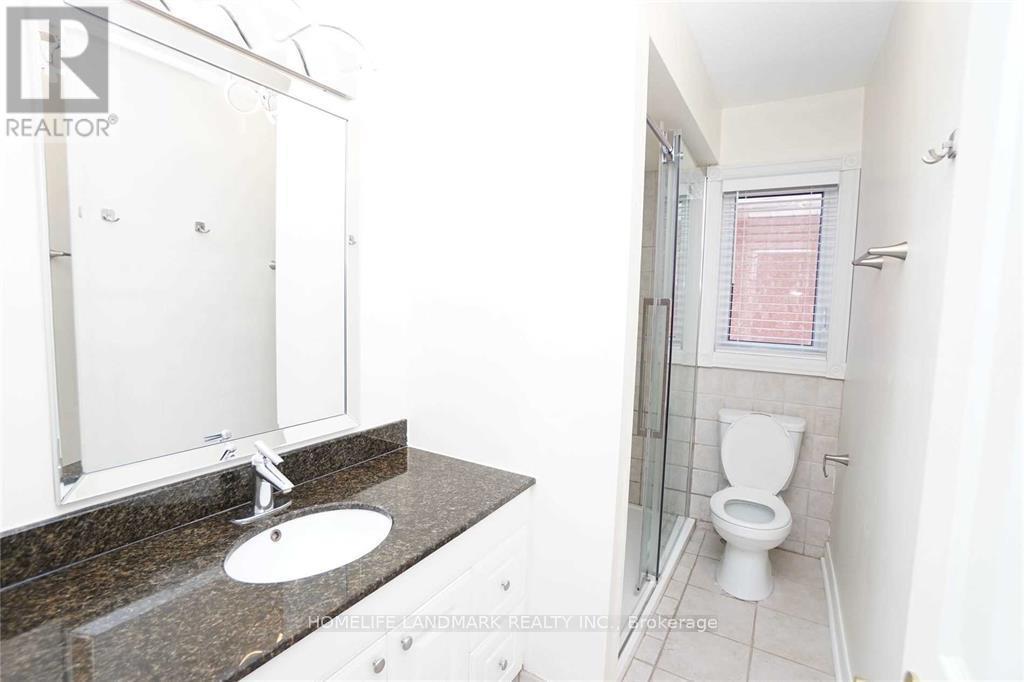 4887 Natkarni Crescent, Mississauga, ON - Indoor Photo Showing Bathroom