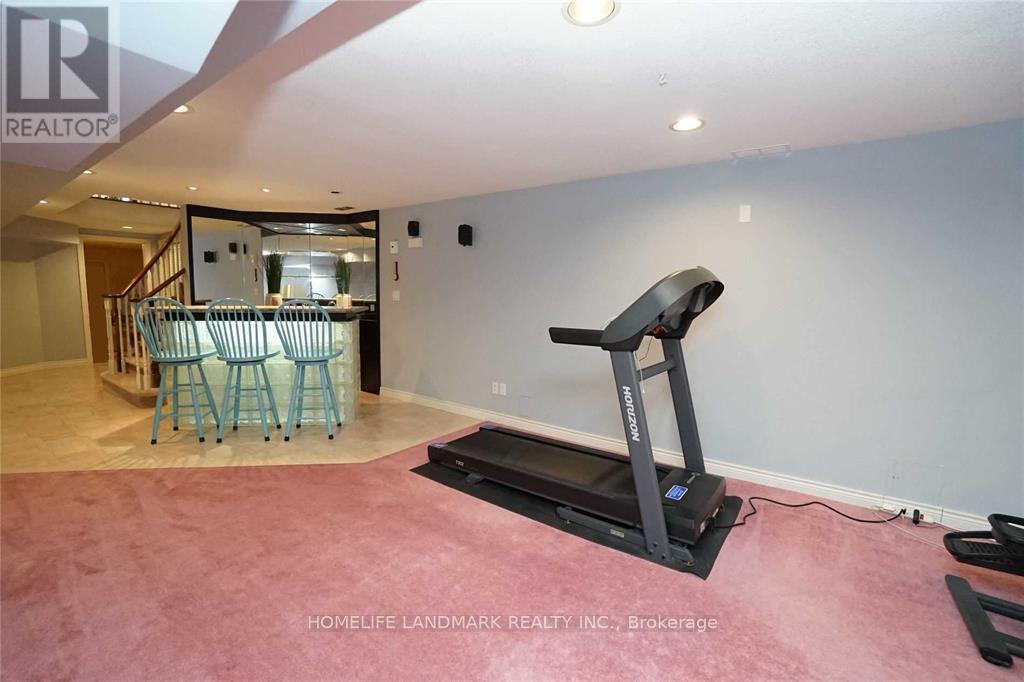 4887 Natkarni Crescent, Mississauga, ON - Indoor Photo Showing Gym Room